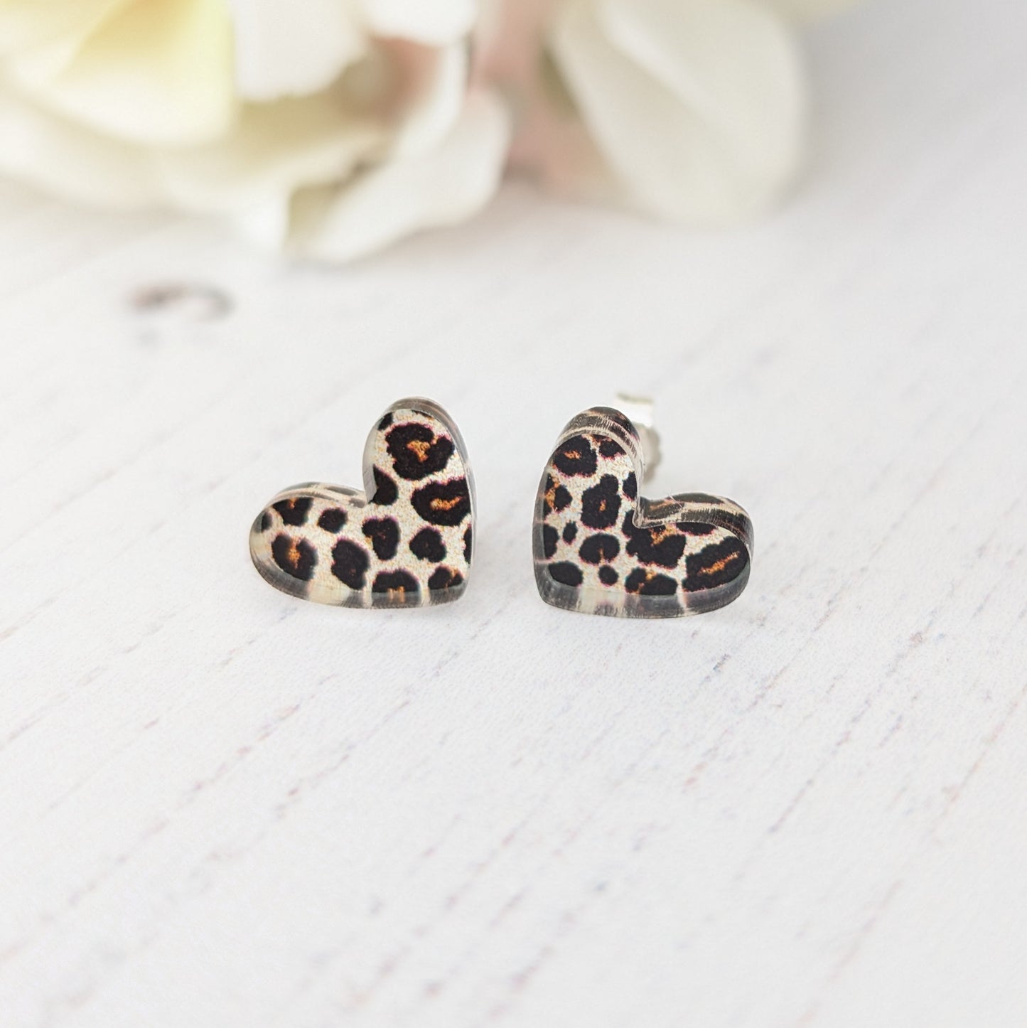 Puffy Heart Studs, Leopard