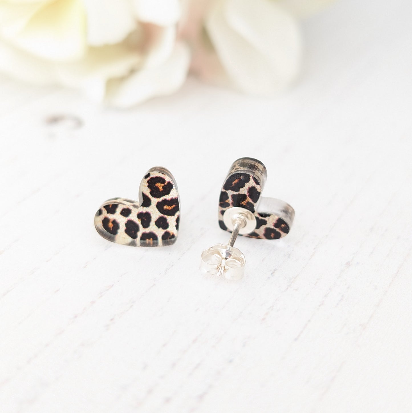 Puffy Heart Studs, Leopard