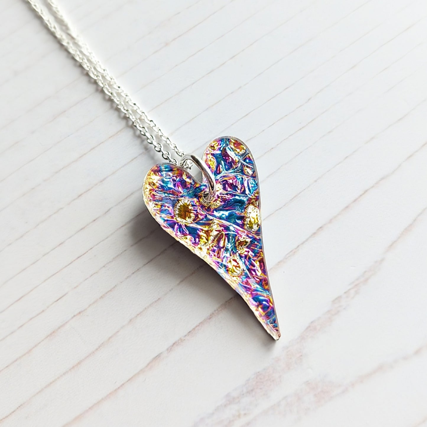 Dichrolam Heart Pendant