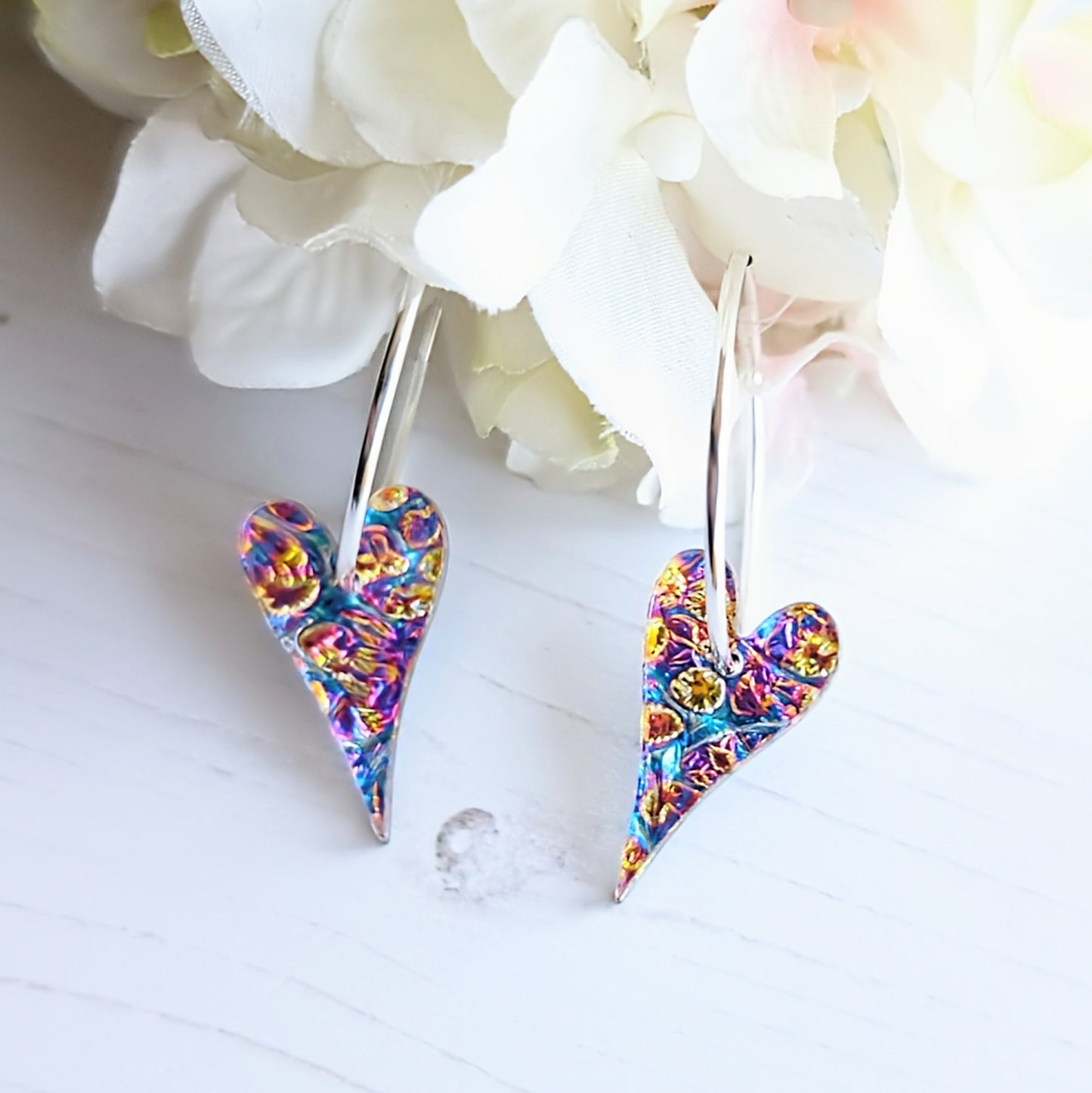 Dichrolam Long Heart Hoops