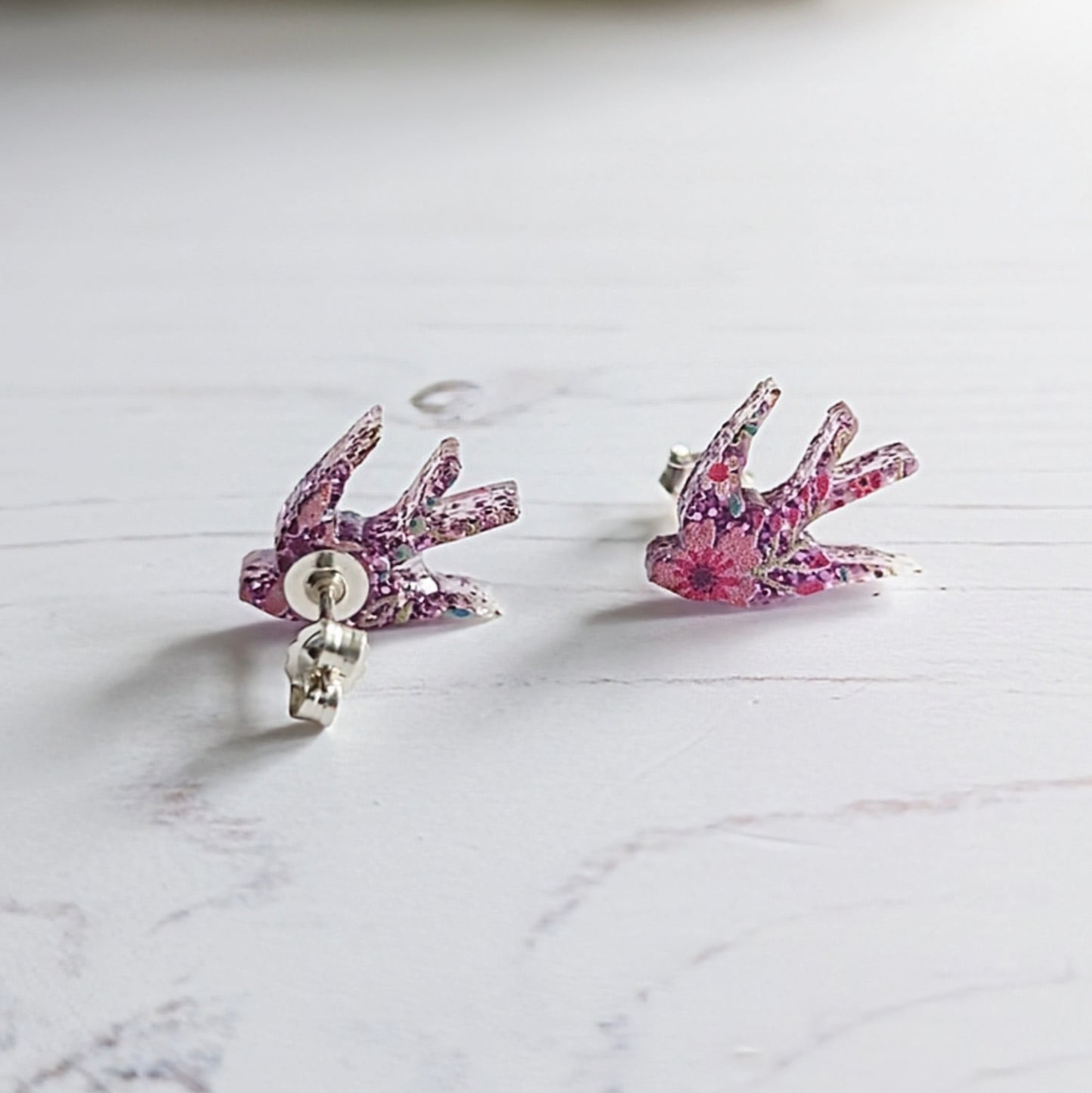 Swallow Studs Glitter