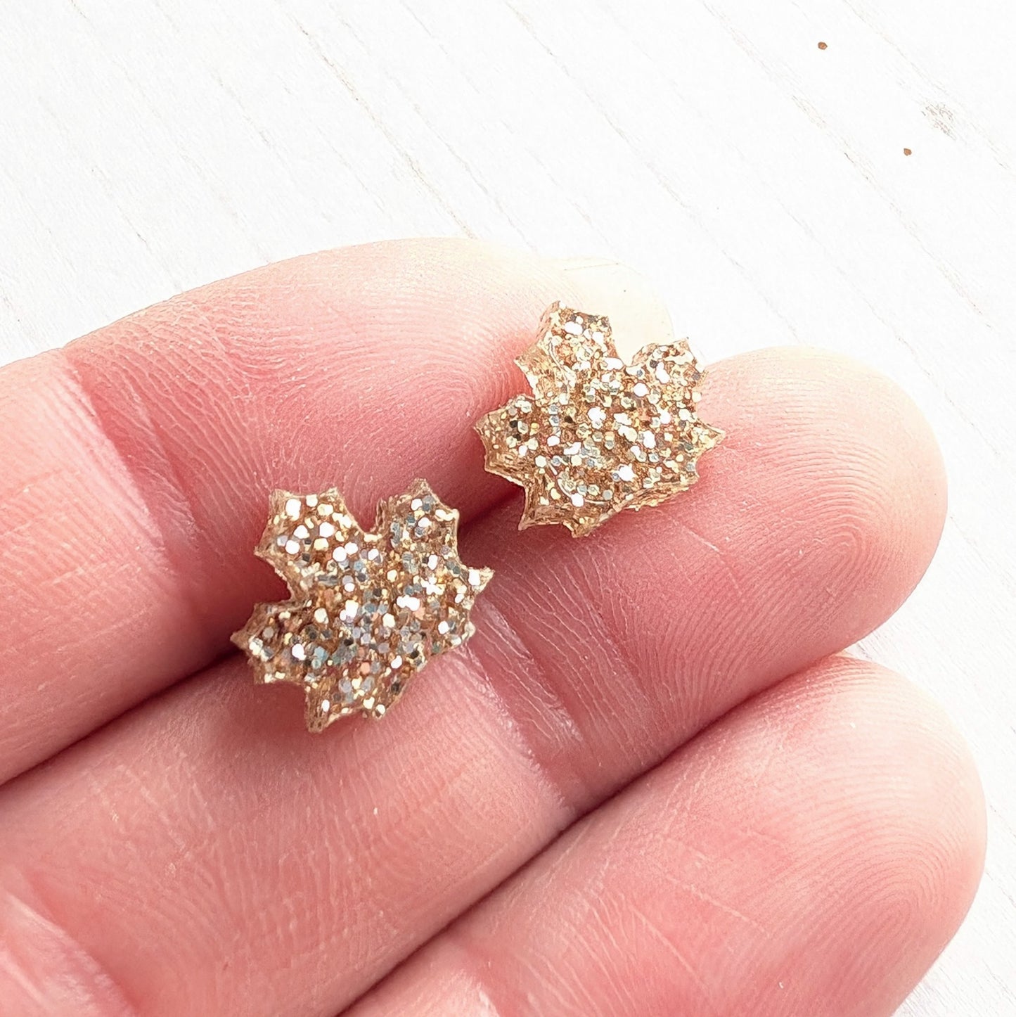 Leaf studs