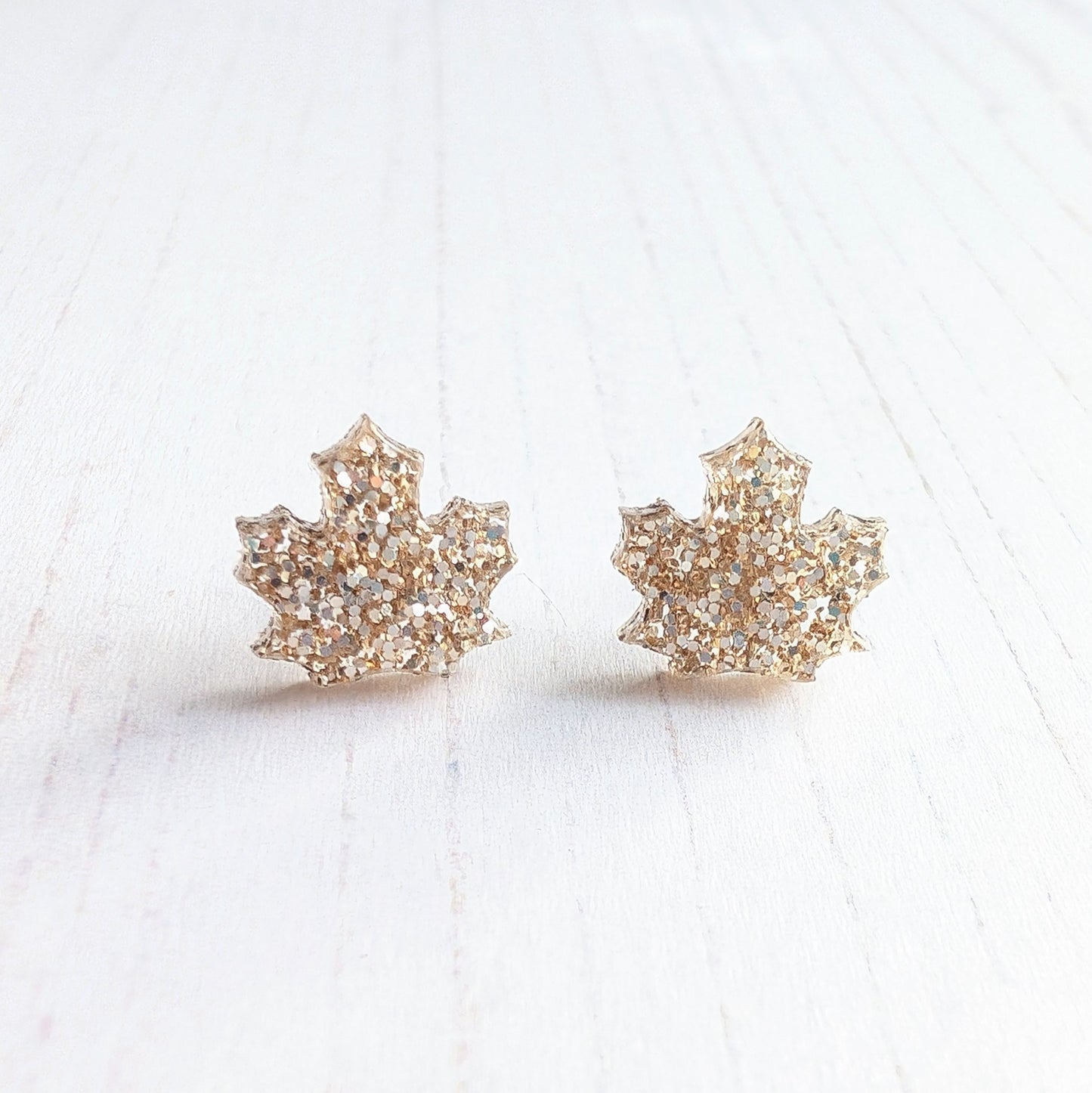 Leaf studs