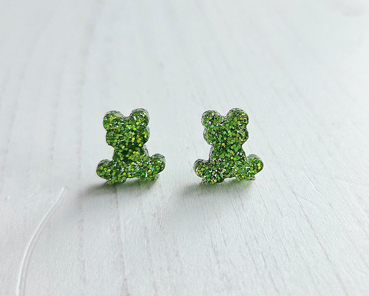 Frog studs