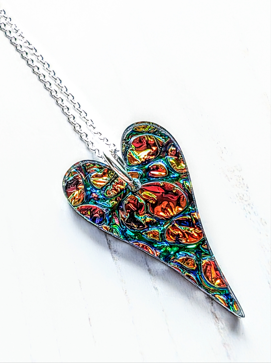 Dichrolam Heart Pendant