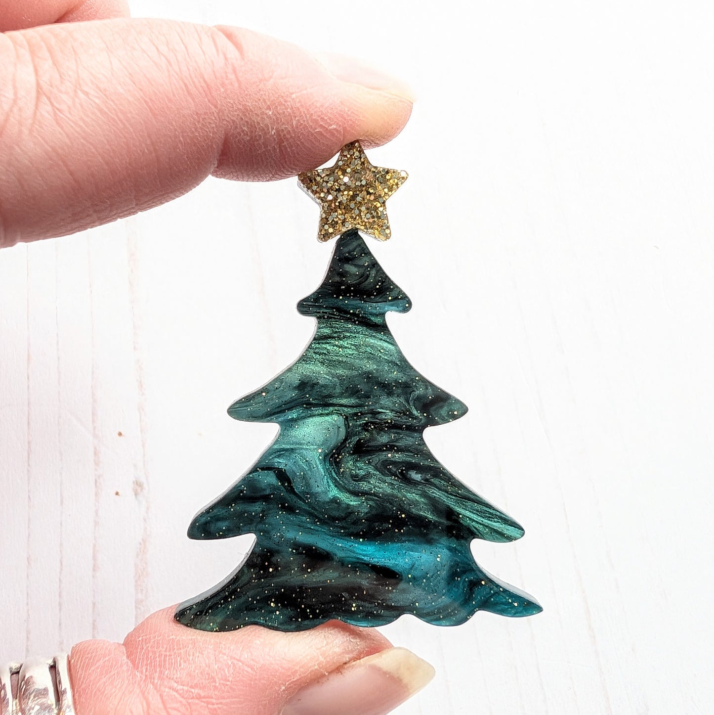 Christmas Tree Brooch Metallic swirl