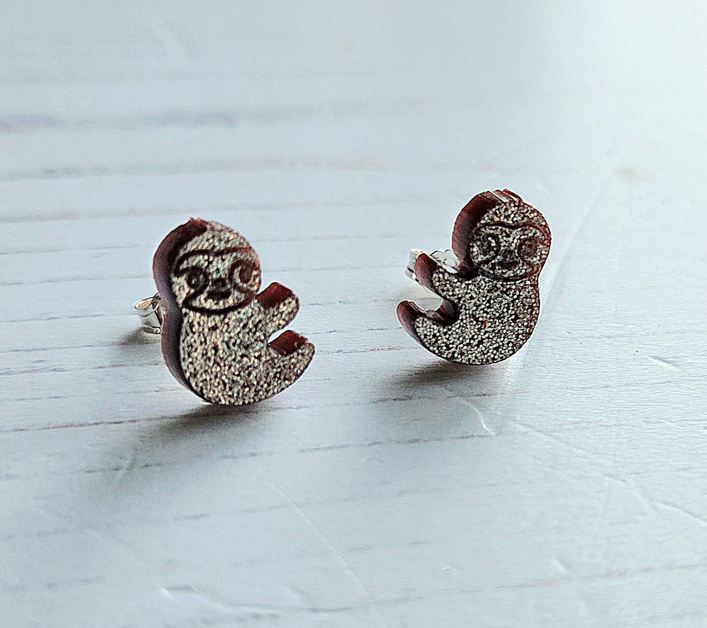 Sloth studs