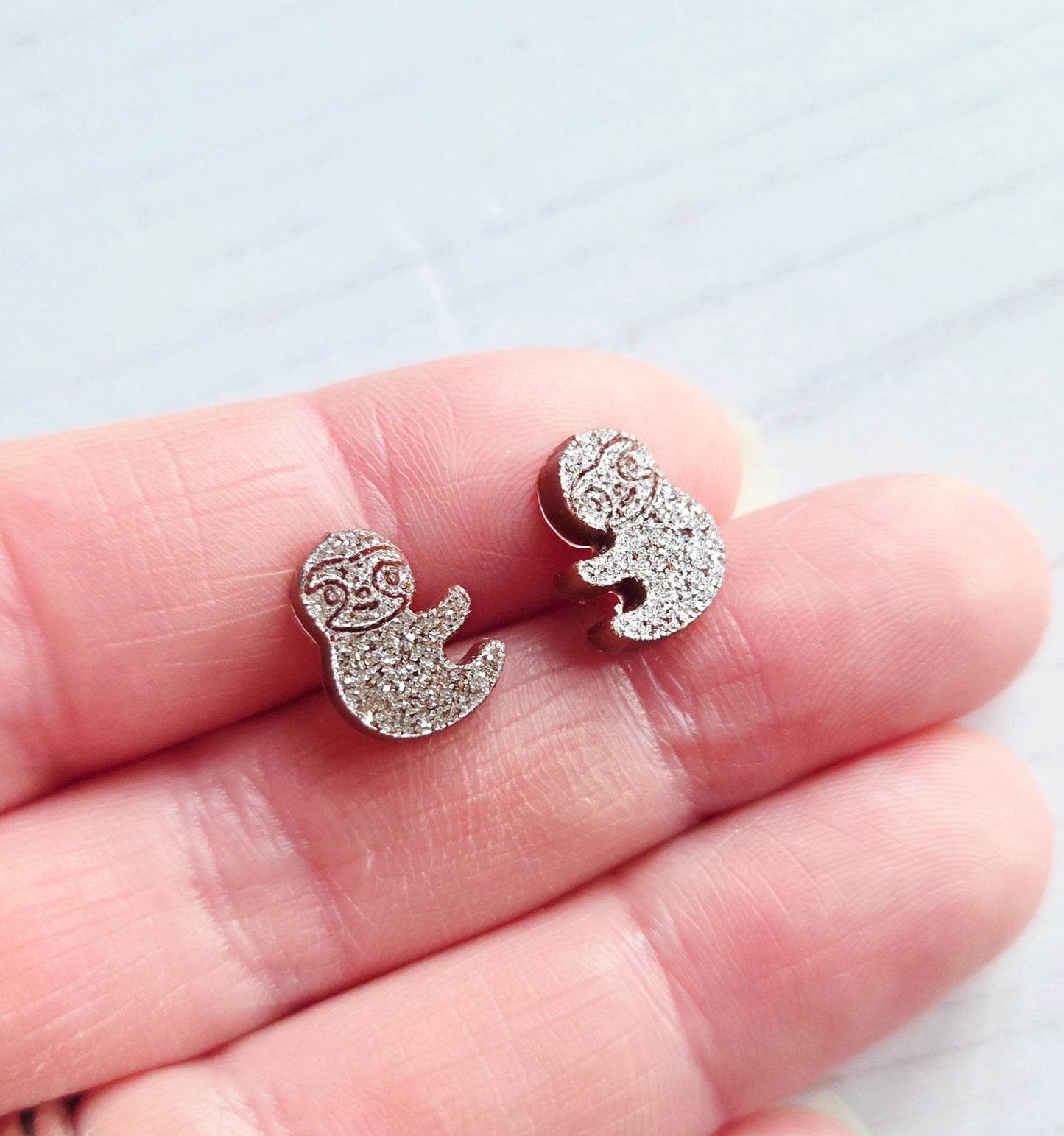 Sloth studs
